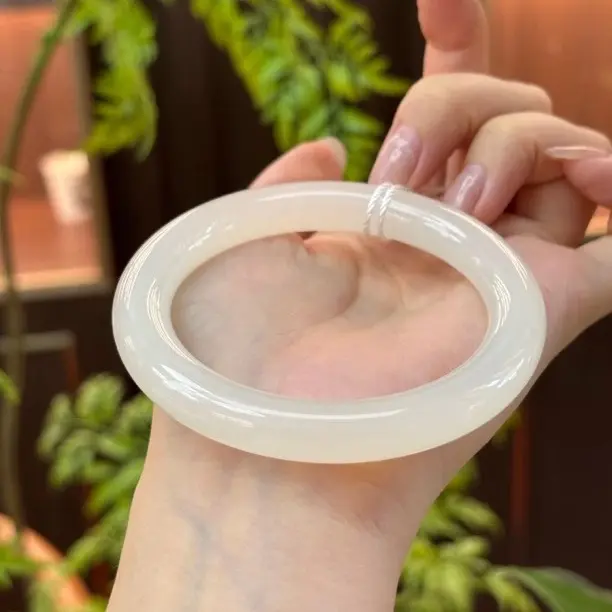 080170WM和田玉青海料晴水手镯约59圈口54.9克