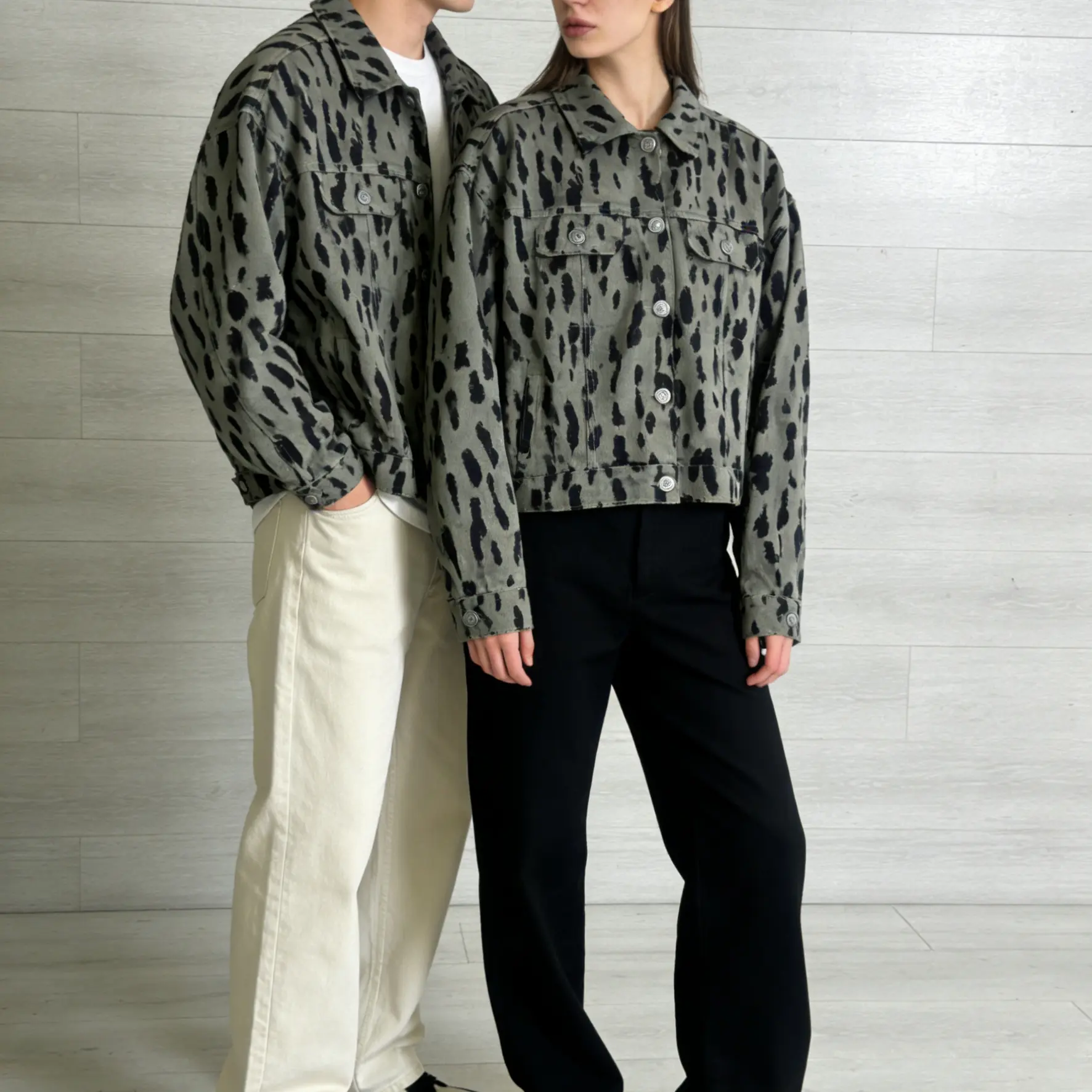 5557春秋季新款复古豹纹翻领宽松短款牛仔外套