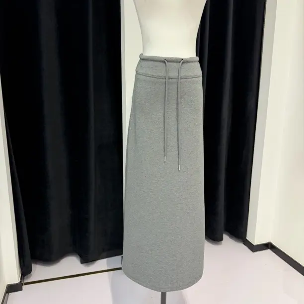 春秋新款灰色运动高腰抽绳直筒半身裙女松紧腰显瘦后开叉百搭休闲