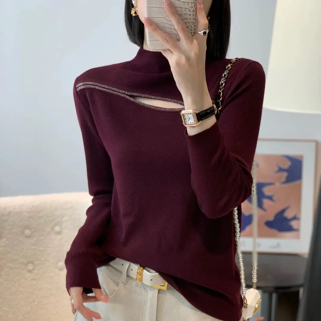 秋冬季轻奢高级半高领镂空烫钻修身内搭针织打底衫女