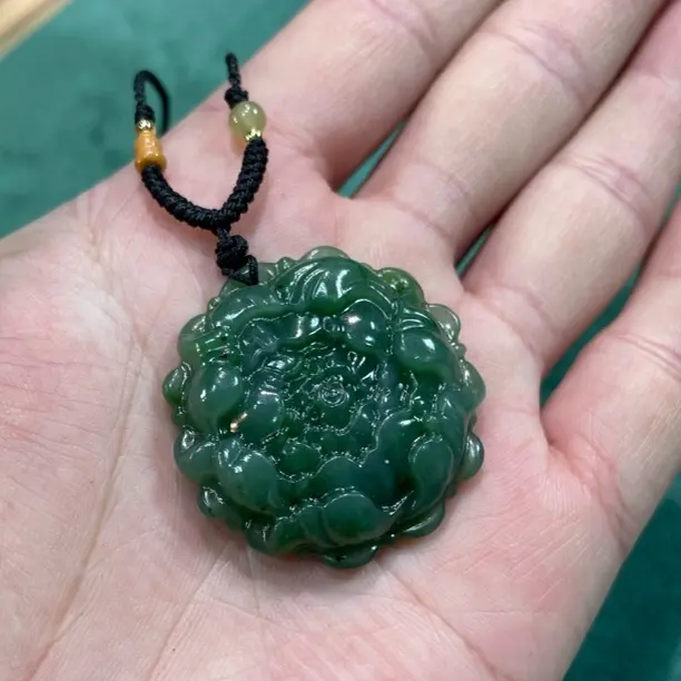 碧玉花开富贵 精雕细腻百搭玉石挂件玉坠饰品