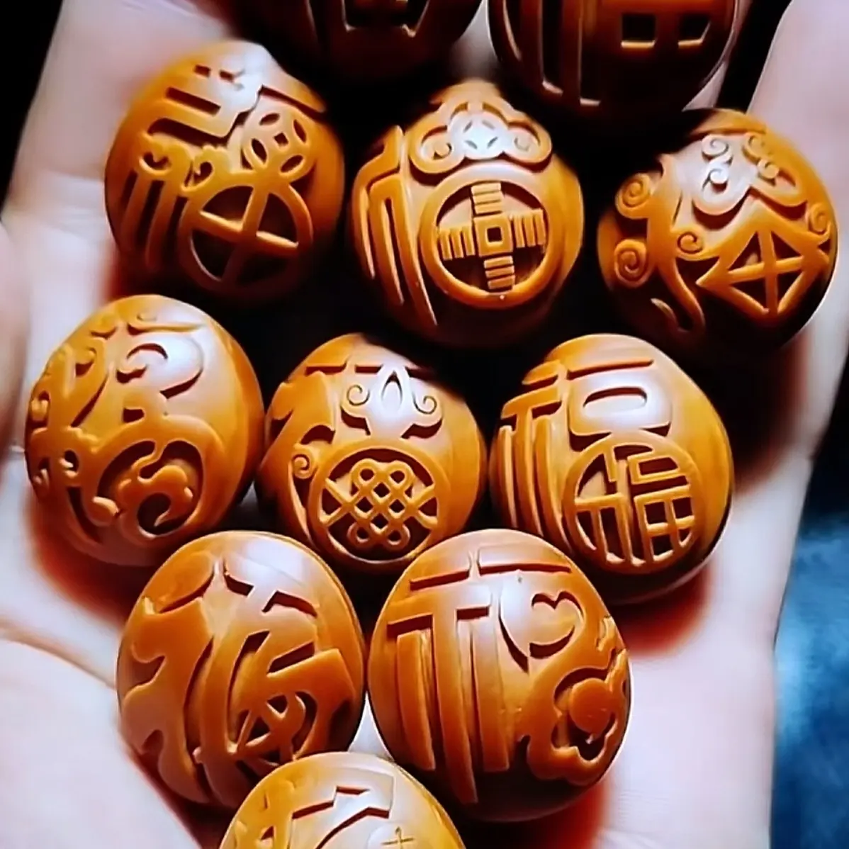 三痴核雕原创百福，单颗317（尺寸2.1—2.2）喜欢需定