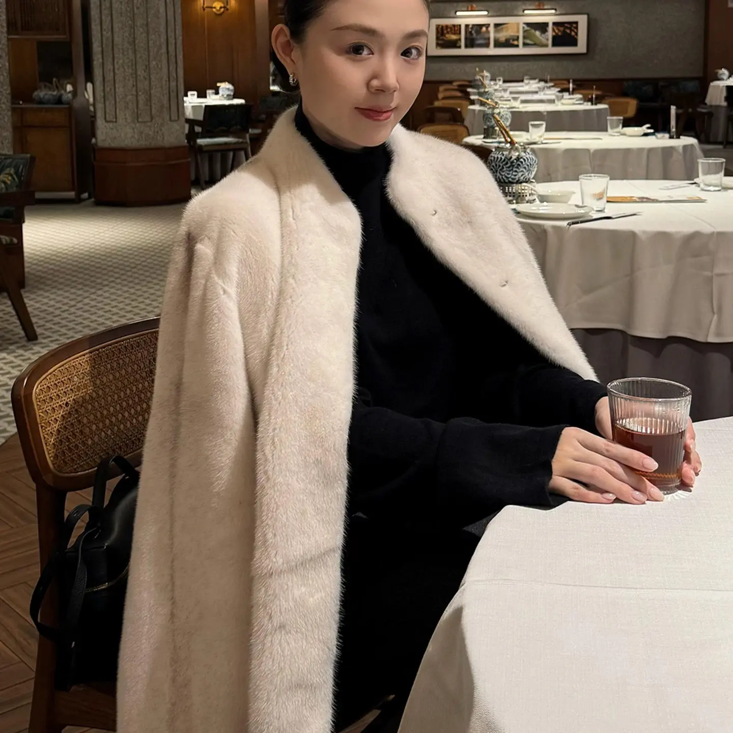 人造皮草 28430天鹅绒立领仿貂草大衣时尚修身短款冬季外套衣长63