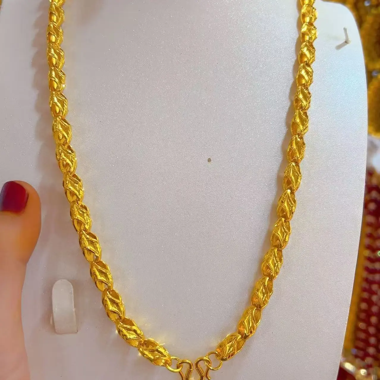 铜合金项链 金色加粗镂空民族风时尚高级感女式百搭精致首饰