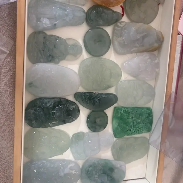 天然翡翠多样性发其一