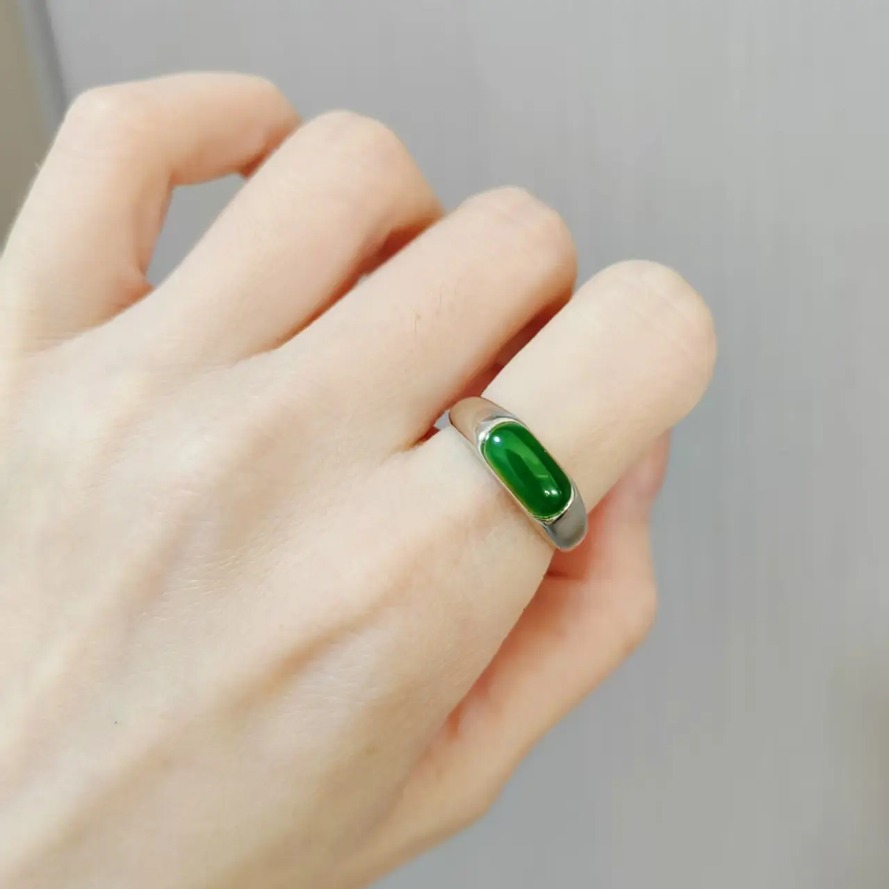 碧玉马鞍戒银镶活口男女同款