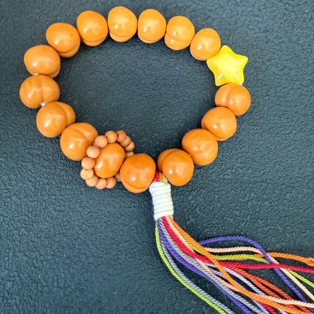 全品精雕爱心屁桃猴头核桃手持男女款