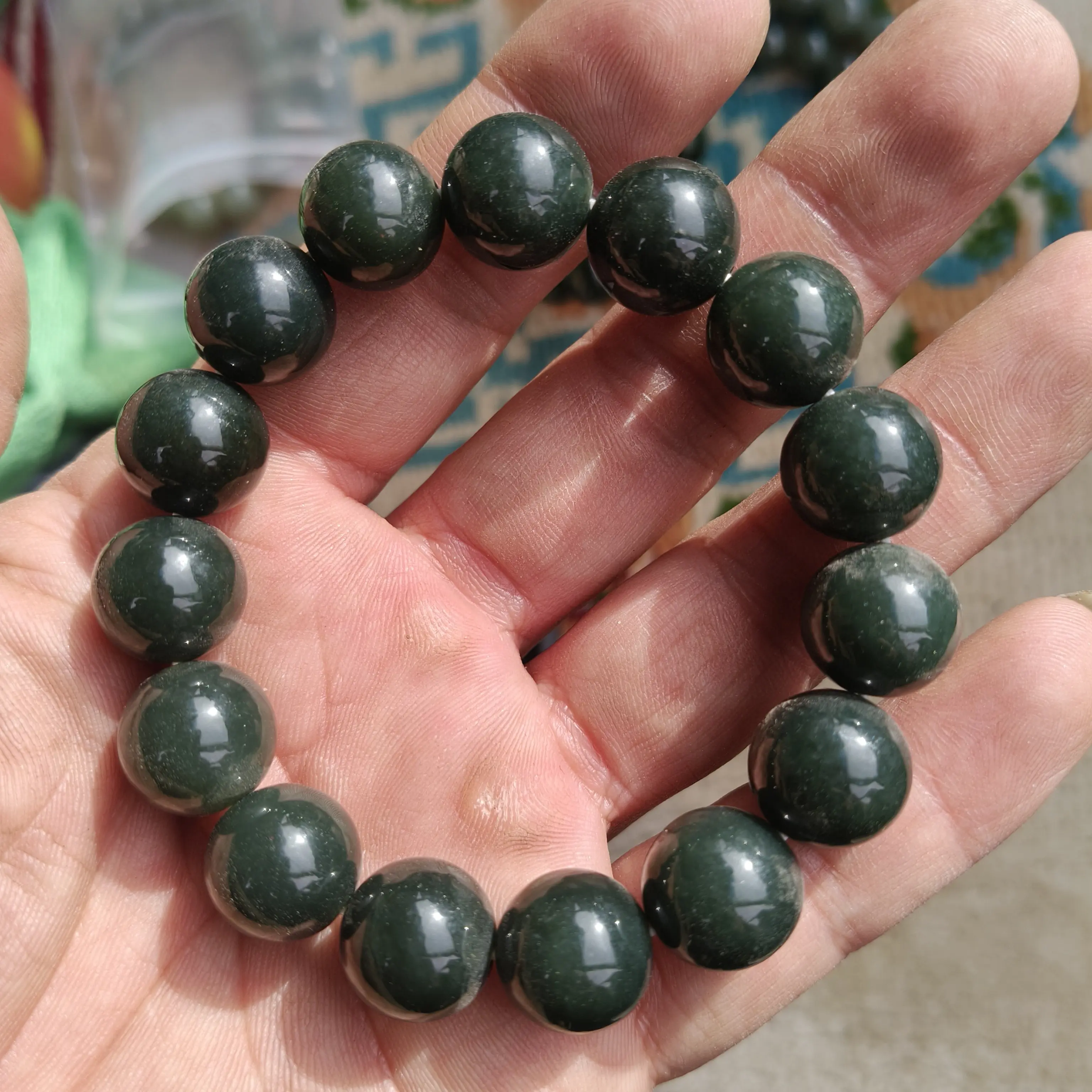 和田玉黑油青卡12mm圆珠手串