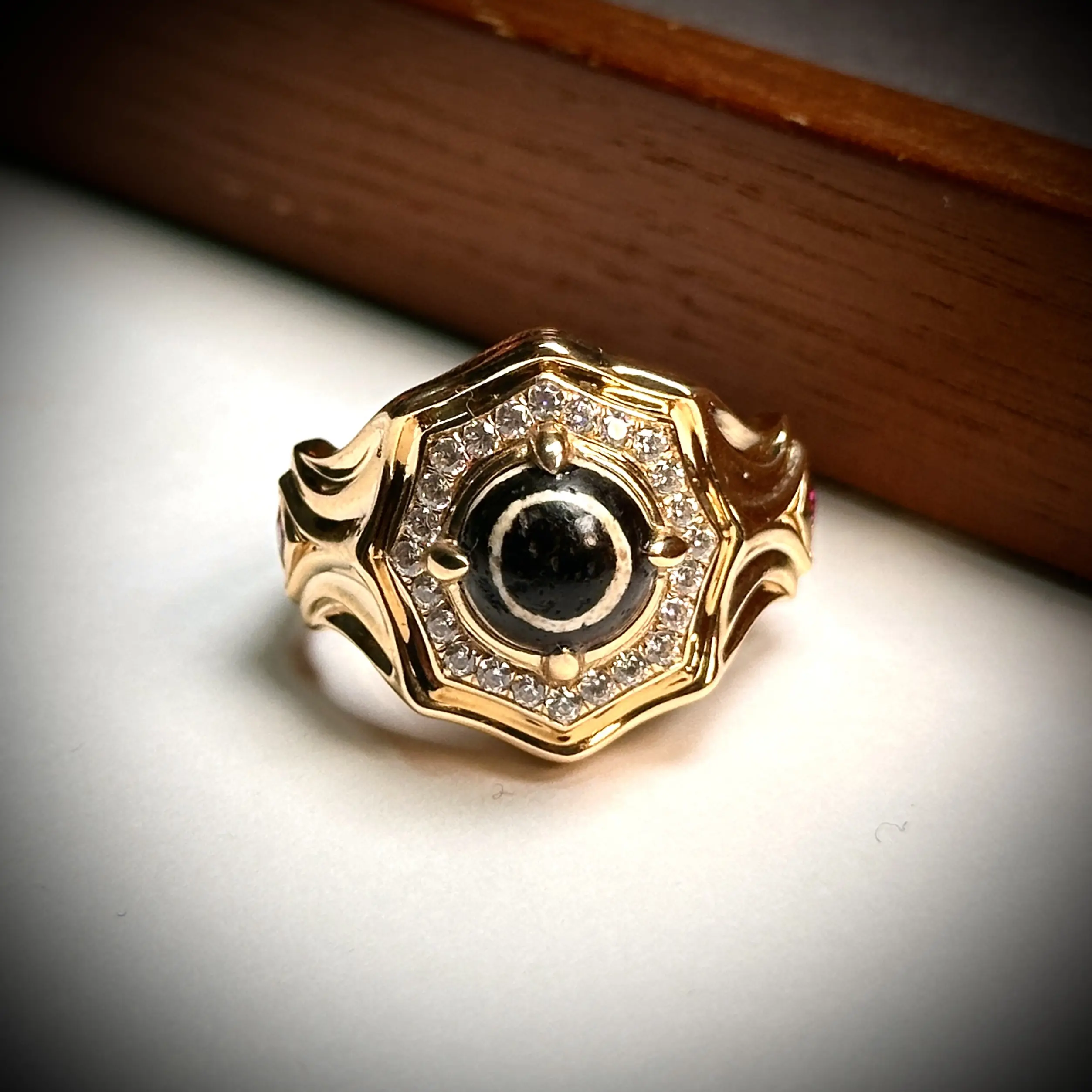 黑白pyu系鬼眼古珠戒指 18k 内径20 可改