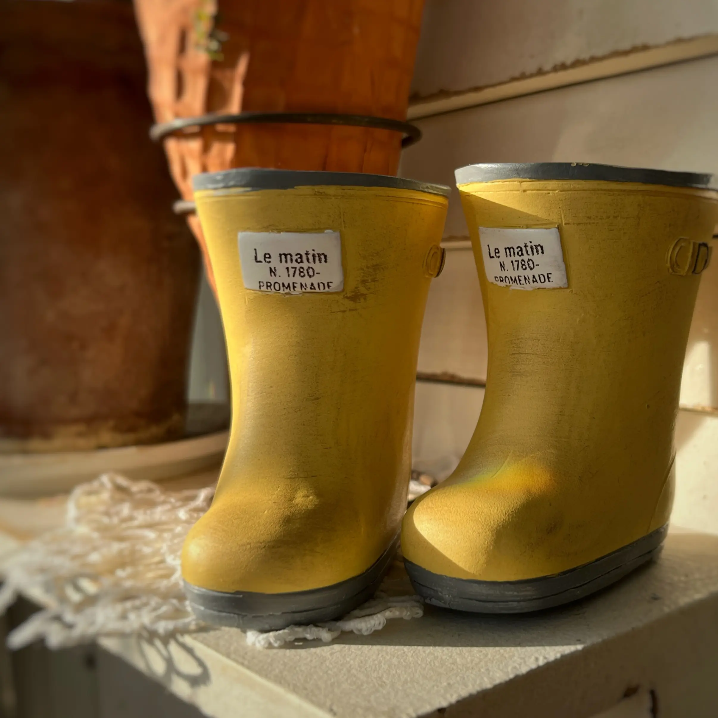 日系杂货风树脂黄色小雨靴花盆（发1对）