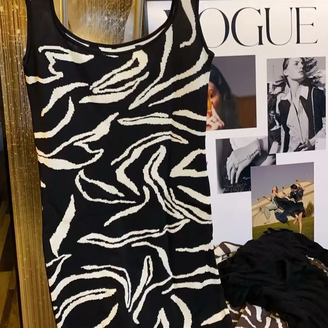 【特价不支持退换】韩系潮流小众设计斑马纹提花修身长款背心