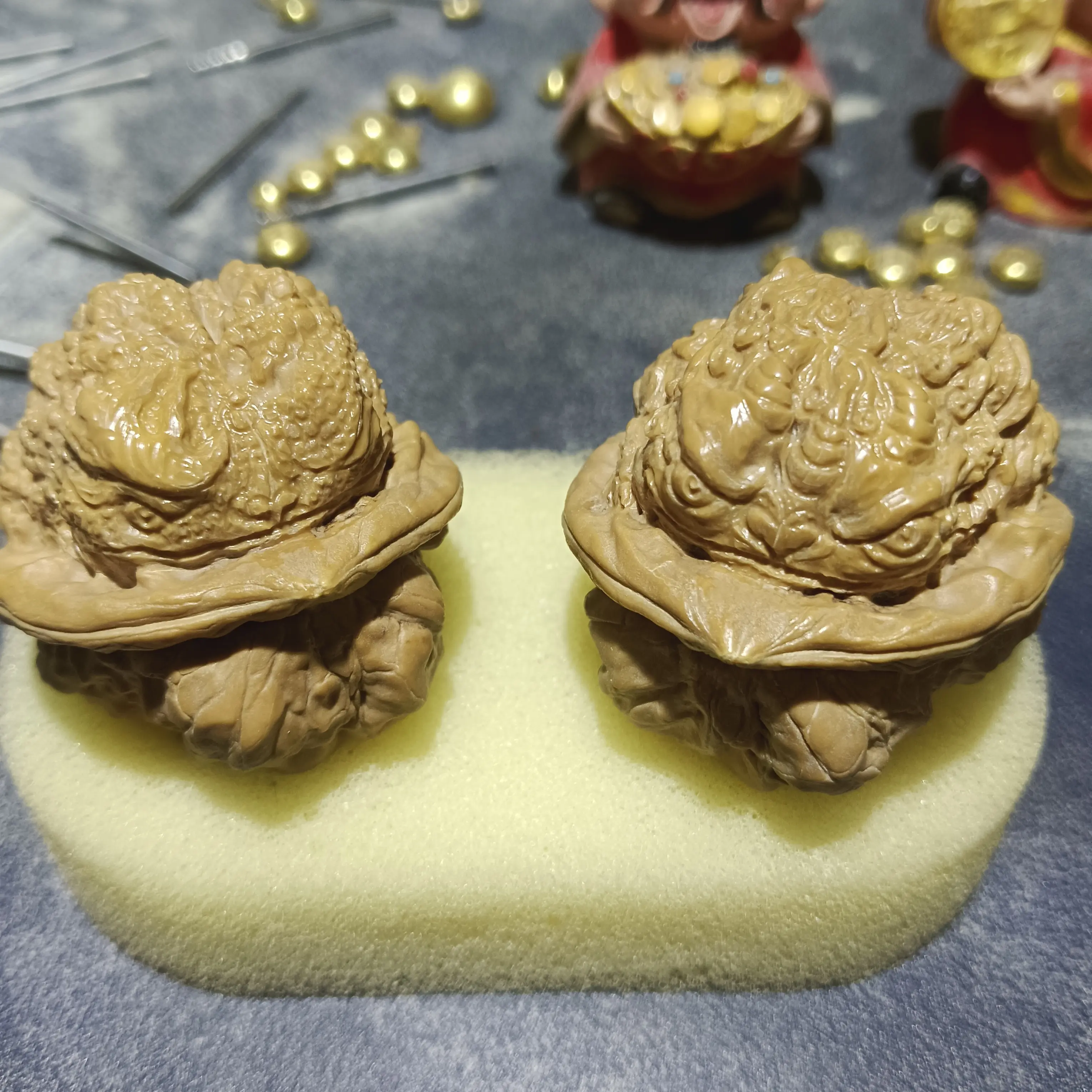 蛤蟆头雕刻貔貅一只金蟾一只，尺寸边40+肚41+配对好，全品无修核桃