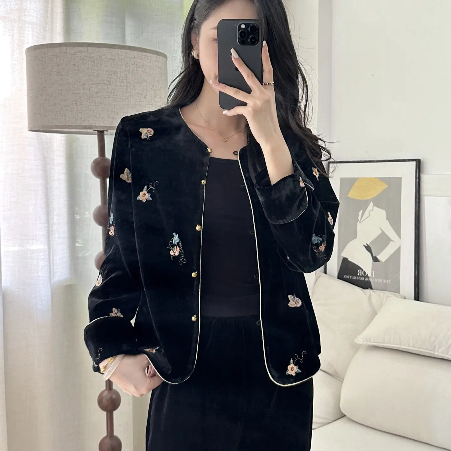 秋冬新款花卉刺绣国风金丝绒圆领短外套女新中式上衣