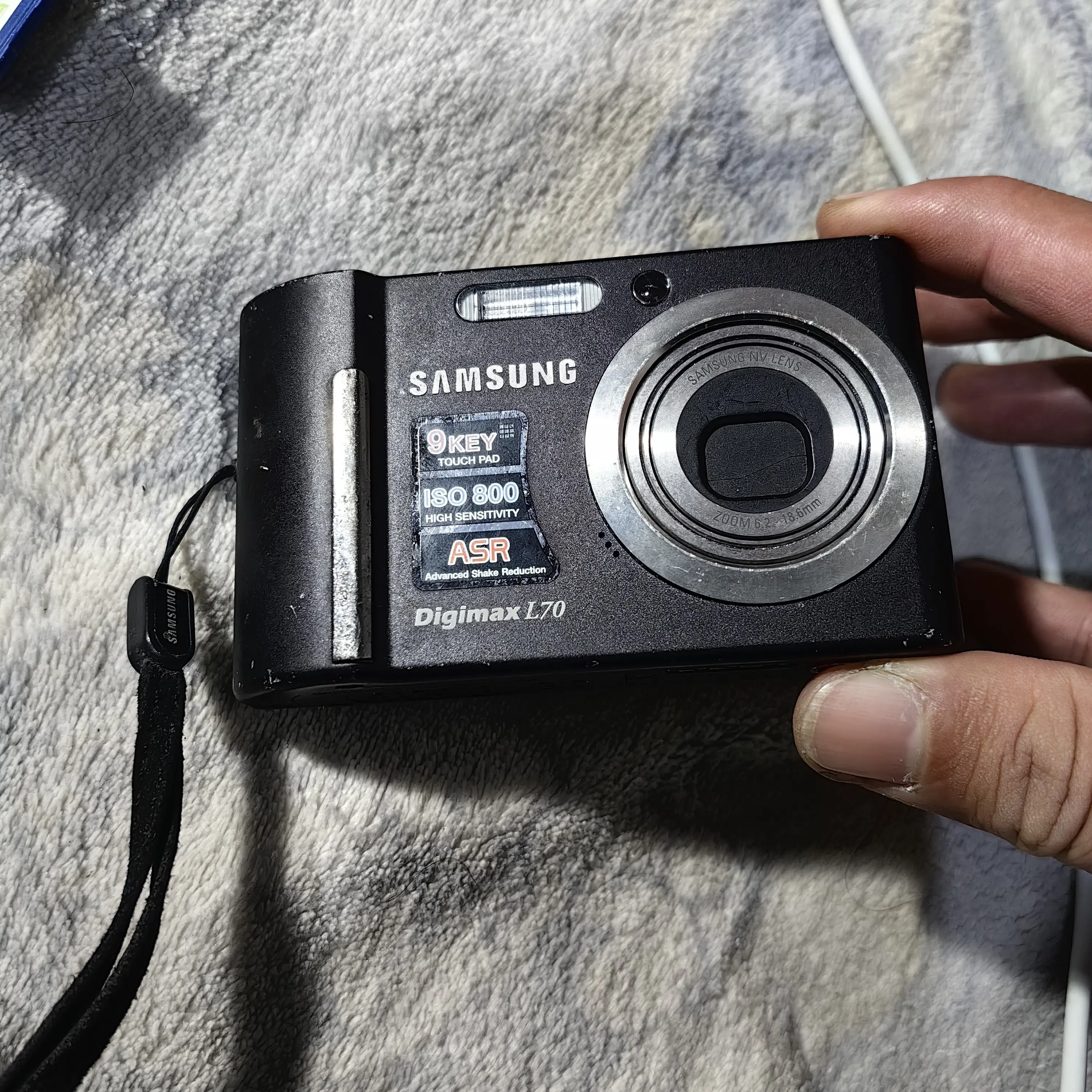 8新 Samsung/三星 8新 L70相机720万像素3倍光学变焦，功能全好