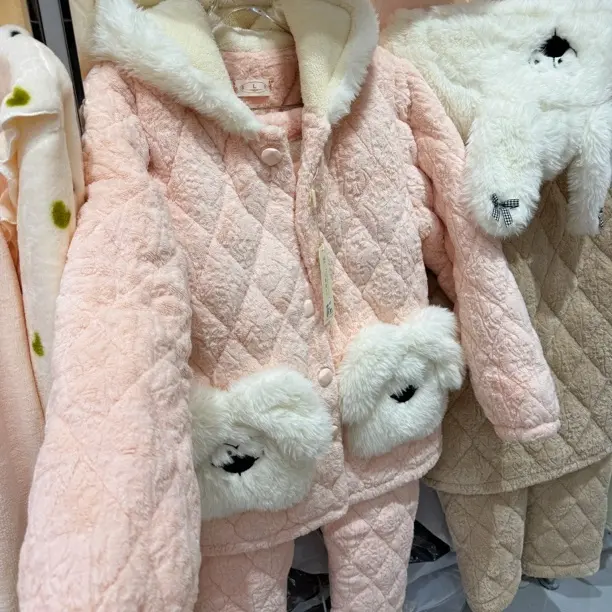 秋冬季三层夹棉睡衣女加绒加厚珊瑚绒连帽保暖可外穿家居服套装