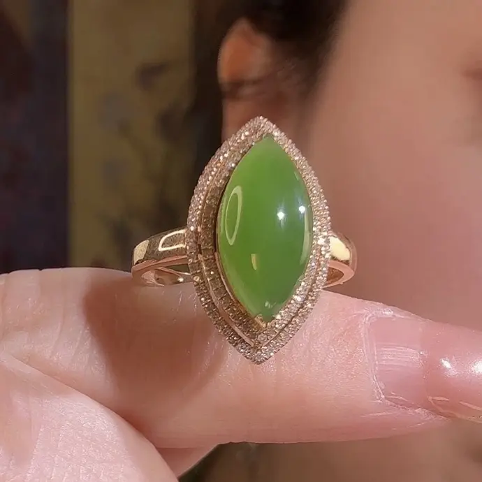 和田玉碧玉18k金镶嵌戒指