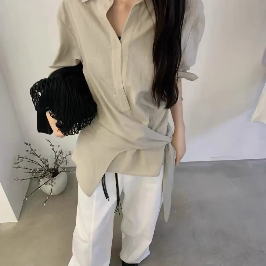 灰灰呀！6879 超质感 这个一定要冲！韩系高级感不规则收腰衬衫