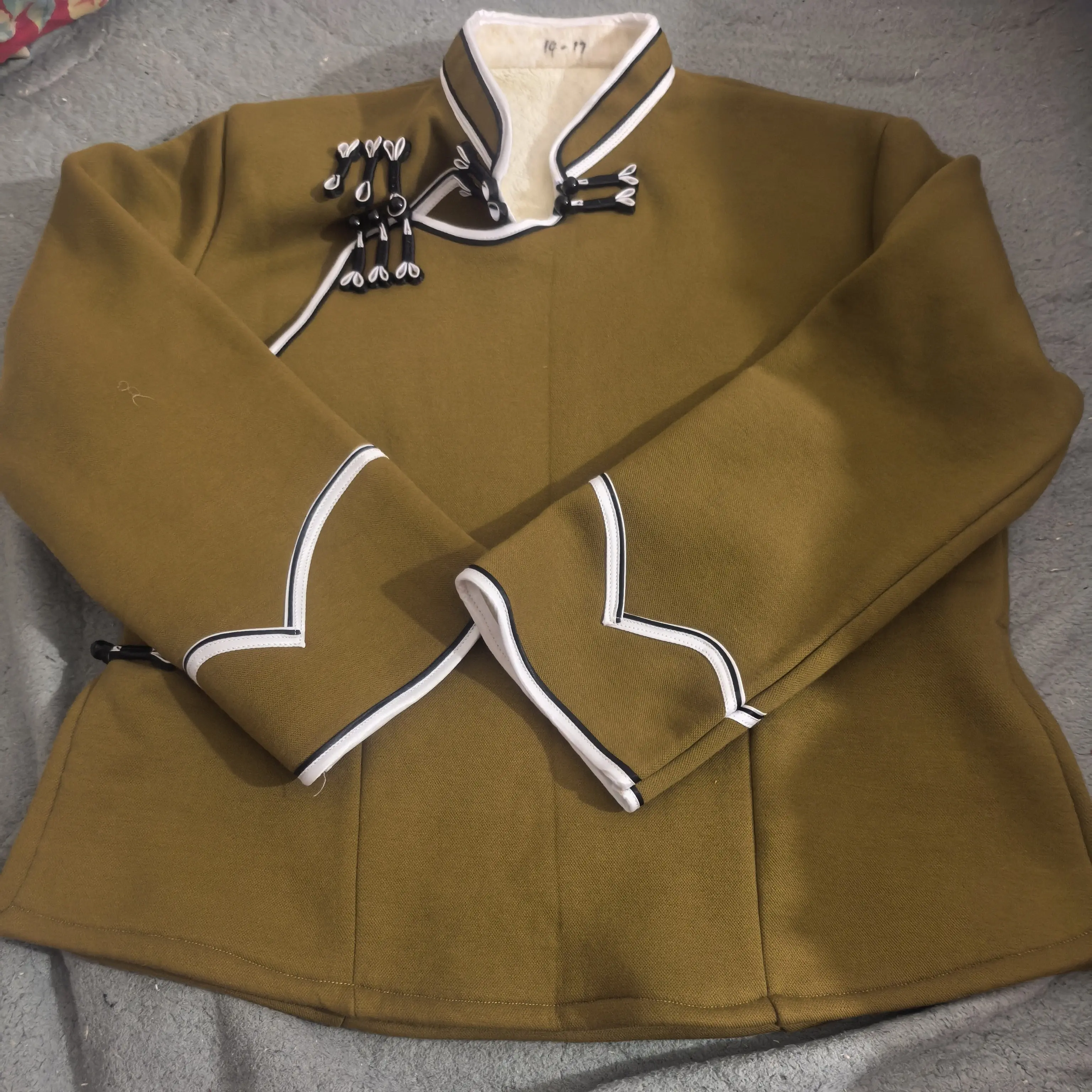 广西云南贵州新款少数民族加绒单件上衣