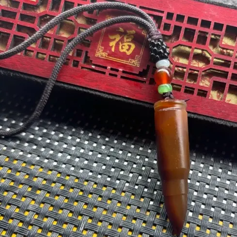 子弹头 天然玛瑙 精品吊坠