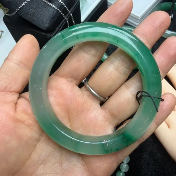 翠天然石英质玉冰透飘花正圈百搭气质首饰品