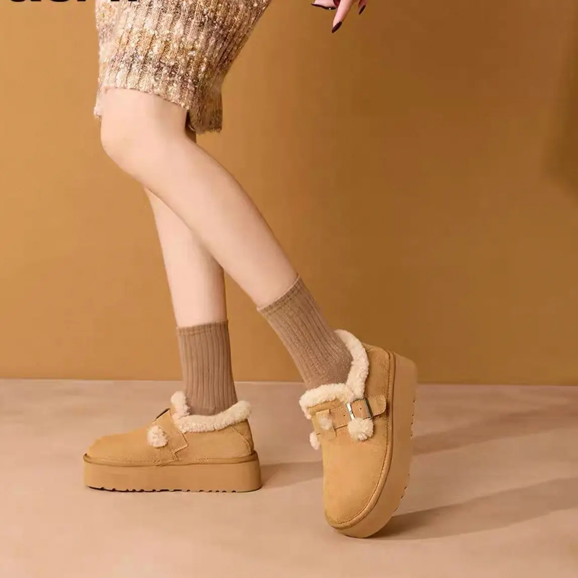 纯色休闲风见外包装雪地靴棉鞋冬季时尚百搭厚底加绒