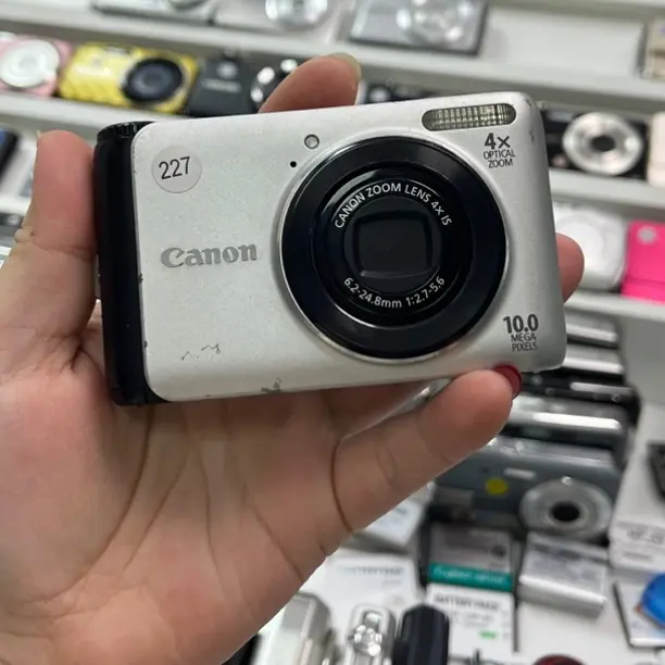 9新 Canon/佳能 九成新A3000人像神器冷白皮柔焦适合新手带配件