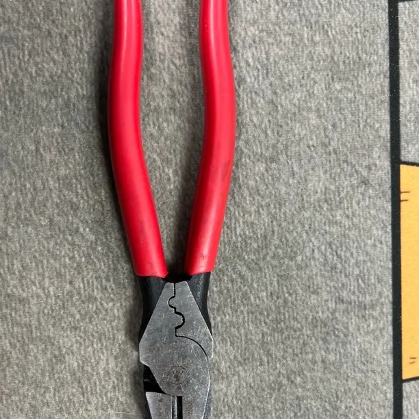 8老虎钳可用于工业及家用场景