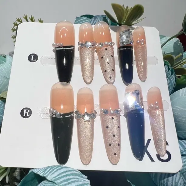 黑金波点爆闪法式手工穿戴甲显白气质秋冬轻奢