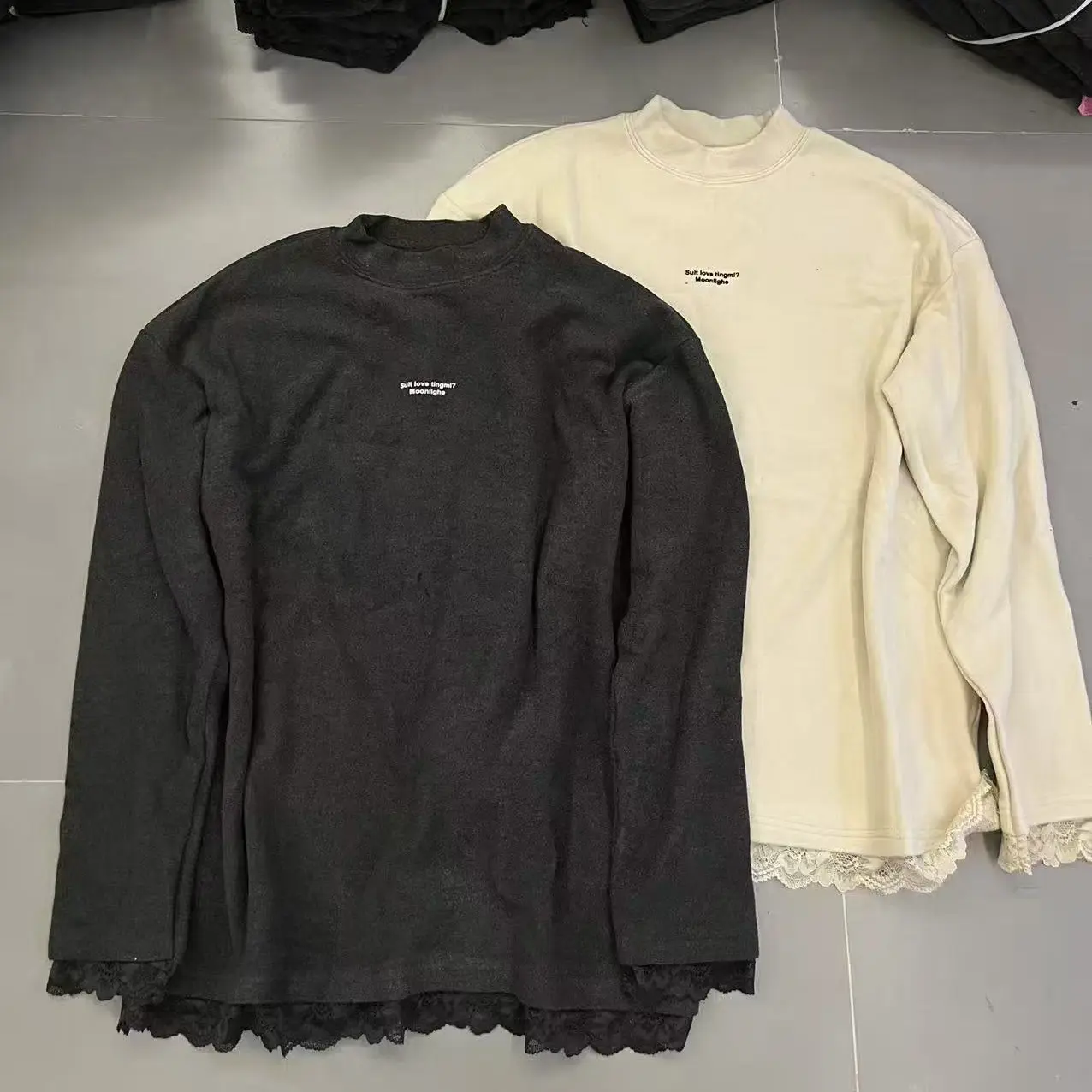 91809蕾丝花边拼接小字母磨毛长袖中长款打底T恤