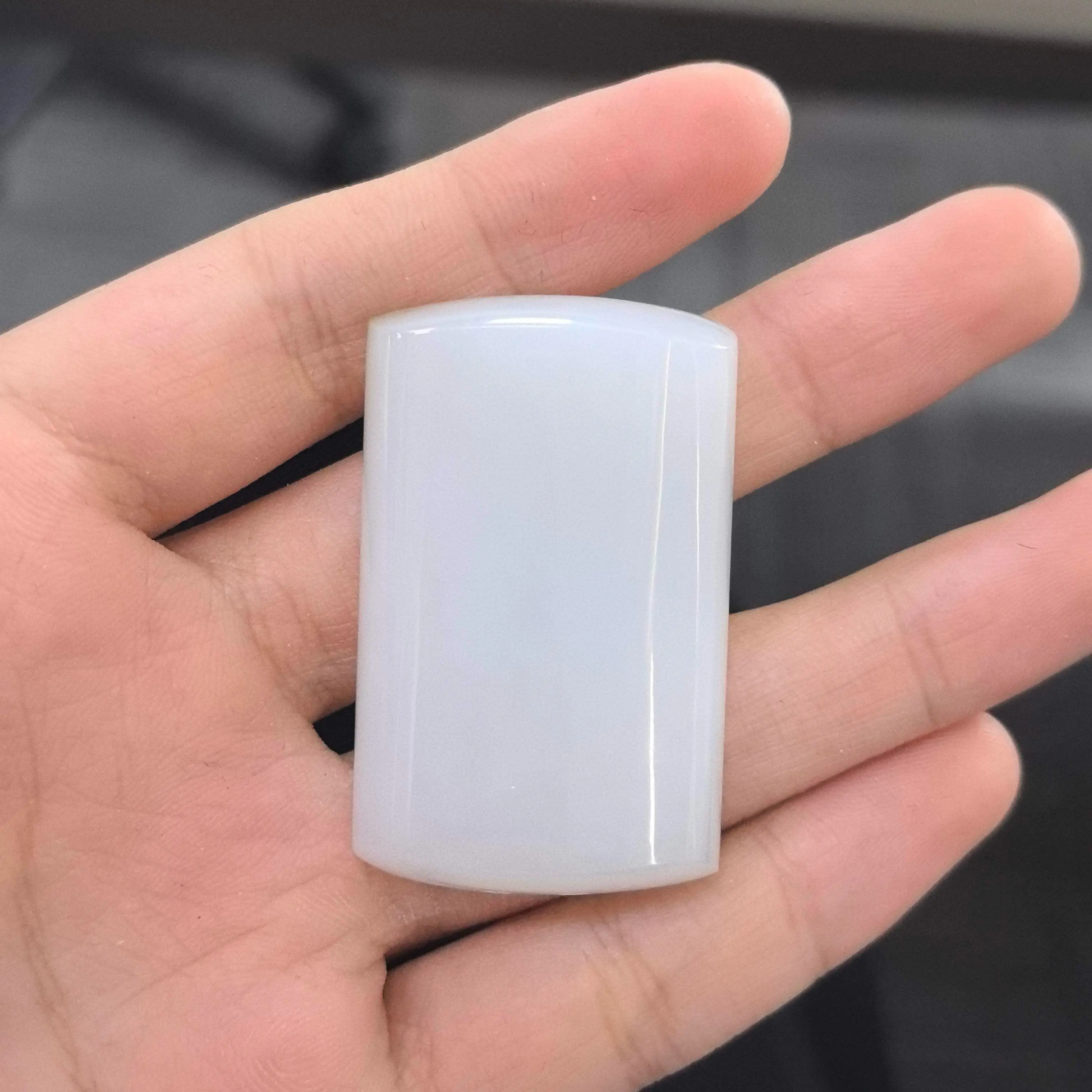 WSP087和田玉无事牌吊坠43X27X7.5mm