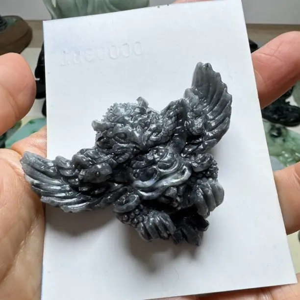 纯天然缅甸翡翠A货毛货抛光