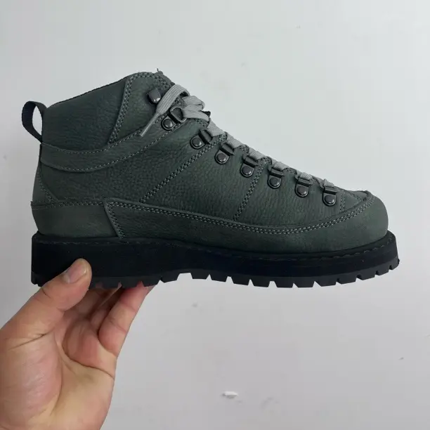 秋冬中帮防水防滑耐磨户外徒步登山鞋男女同款