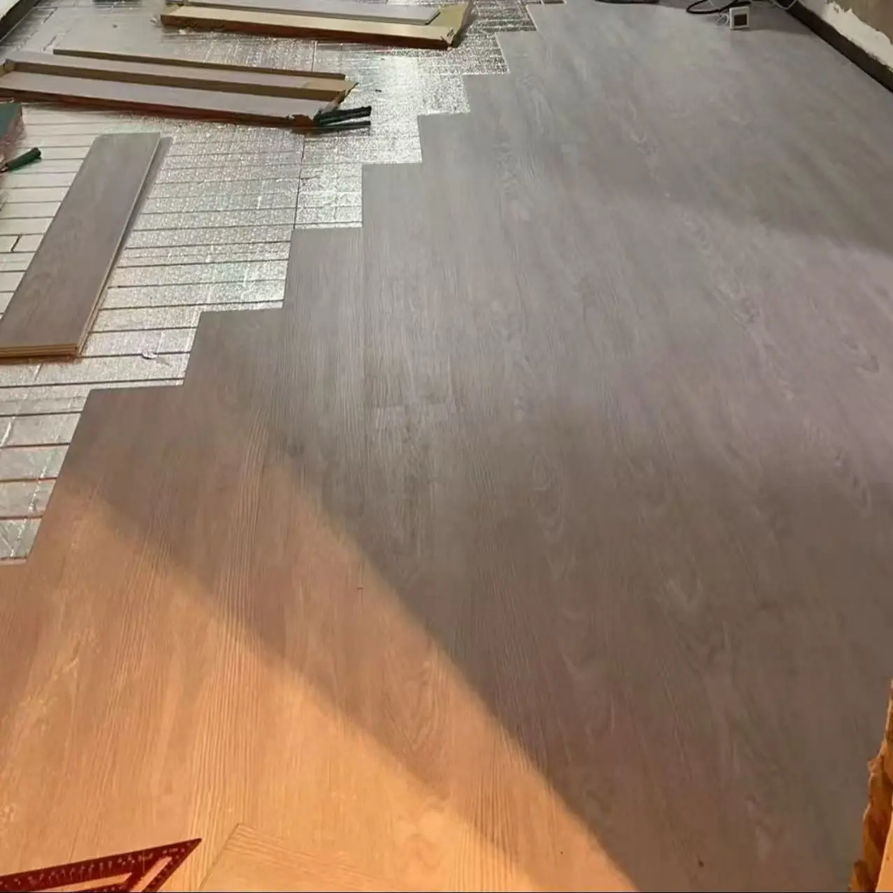 佳佳暖地热模块➕微晶石地板，节能环保，铺装快捷，高热量