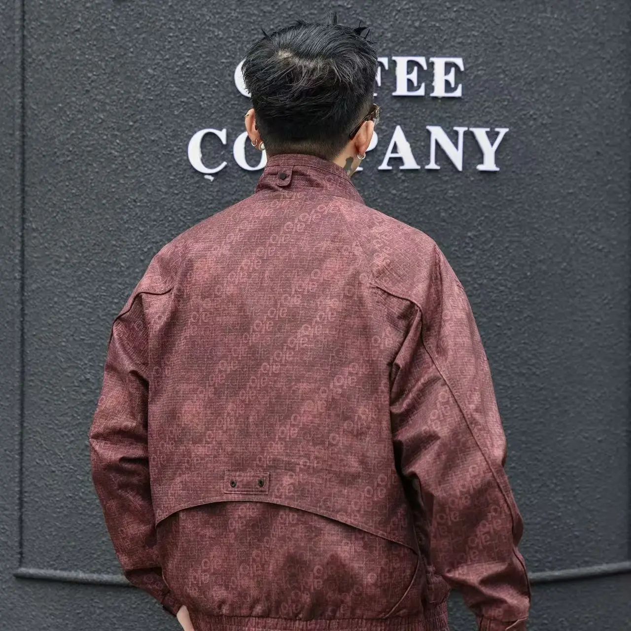 2025年含辰生活秋款印花立领外套21362101