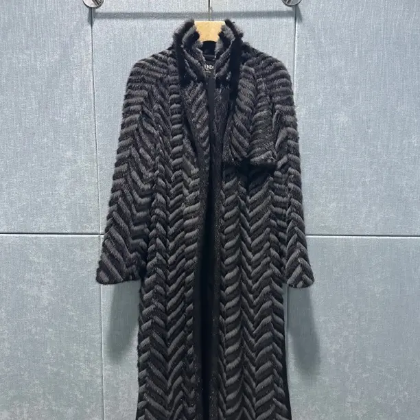 进口水貂车条连帽长款保暖外套