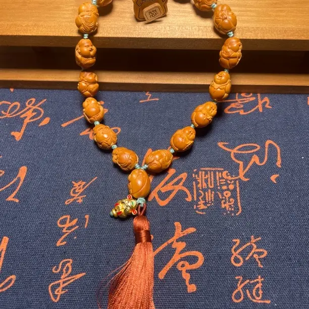 手工精品橄榄核财神弥勒手持文玩把件男女