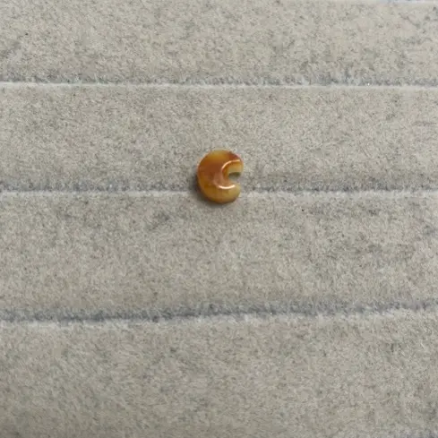 天然蜜蜡琥珀月亮配饰