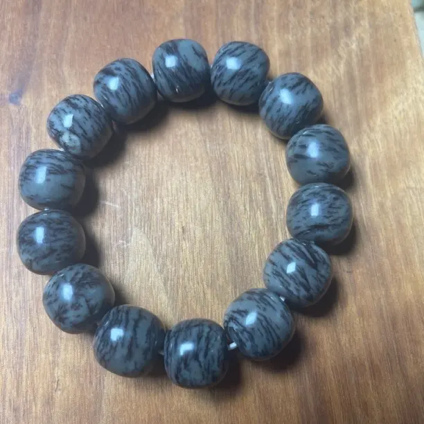 时尚天然和田草花老型手串男士把玩收藏配饰