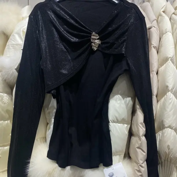 MY魅影原创【时尚达人】金属扣扭结显瘦长袖T恤上衣