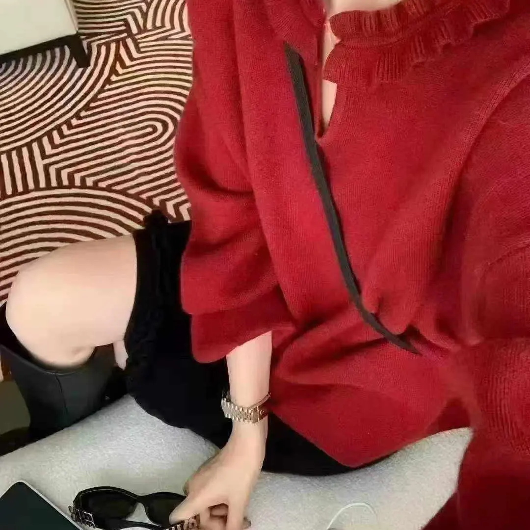 （8090）秋冬慵懒风木耳花边V领宽松针织打底衫内搭上衣