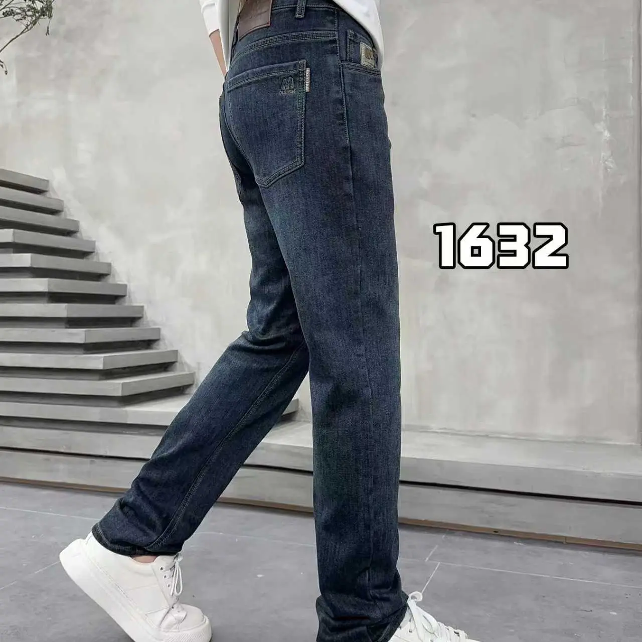 秋冬季男士牛仔裤潮流高弹力直筒百搭长裤蓝色