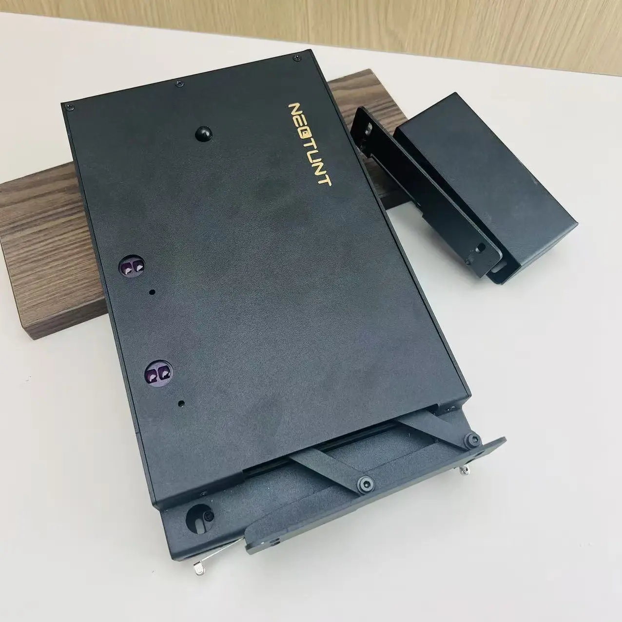 扫地机器人自动上翻门