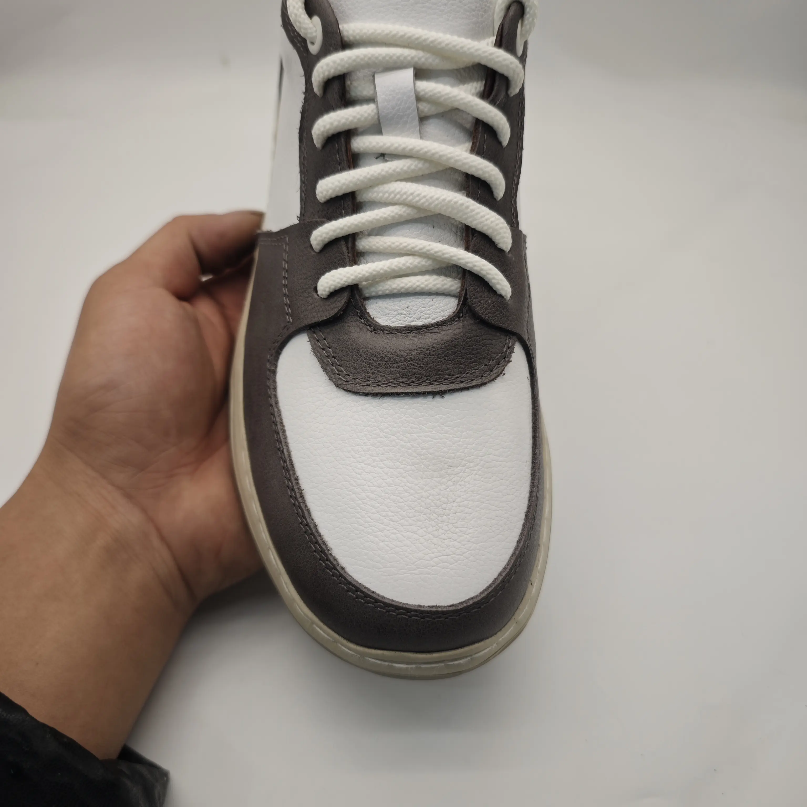 头层牛皮超轻发泡底舒适透气男士商务休闲皮鞋