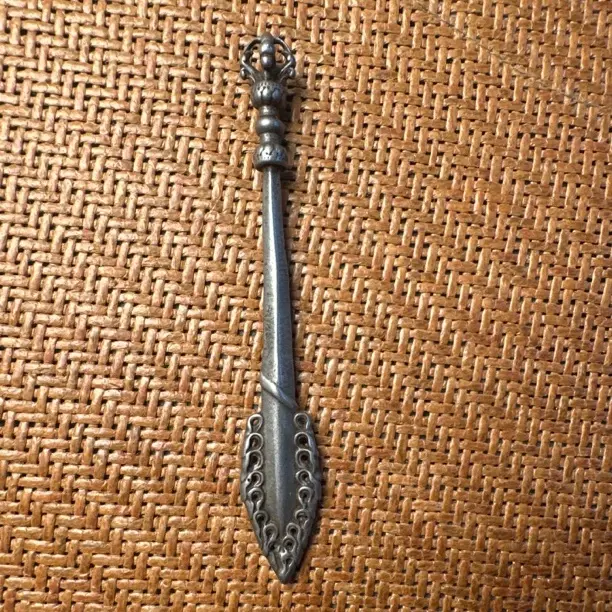 藏传复古天铁錾刻文殊剑吊坠手把件摆件法器