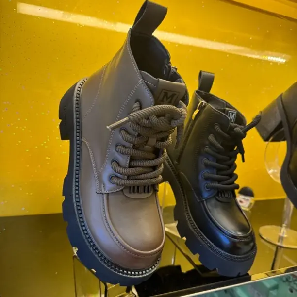 韩版圆头纯色胶粘中跟厚款马丁靴英伦风皮靴厚底系带单靴