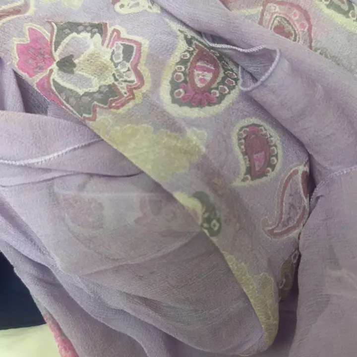 新款春夏季绣花桑蚕丝时尚长巾披肩围巾