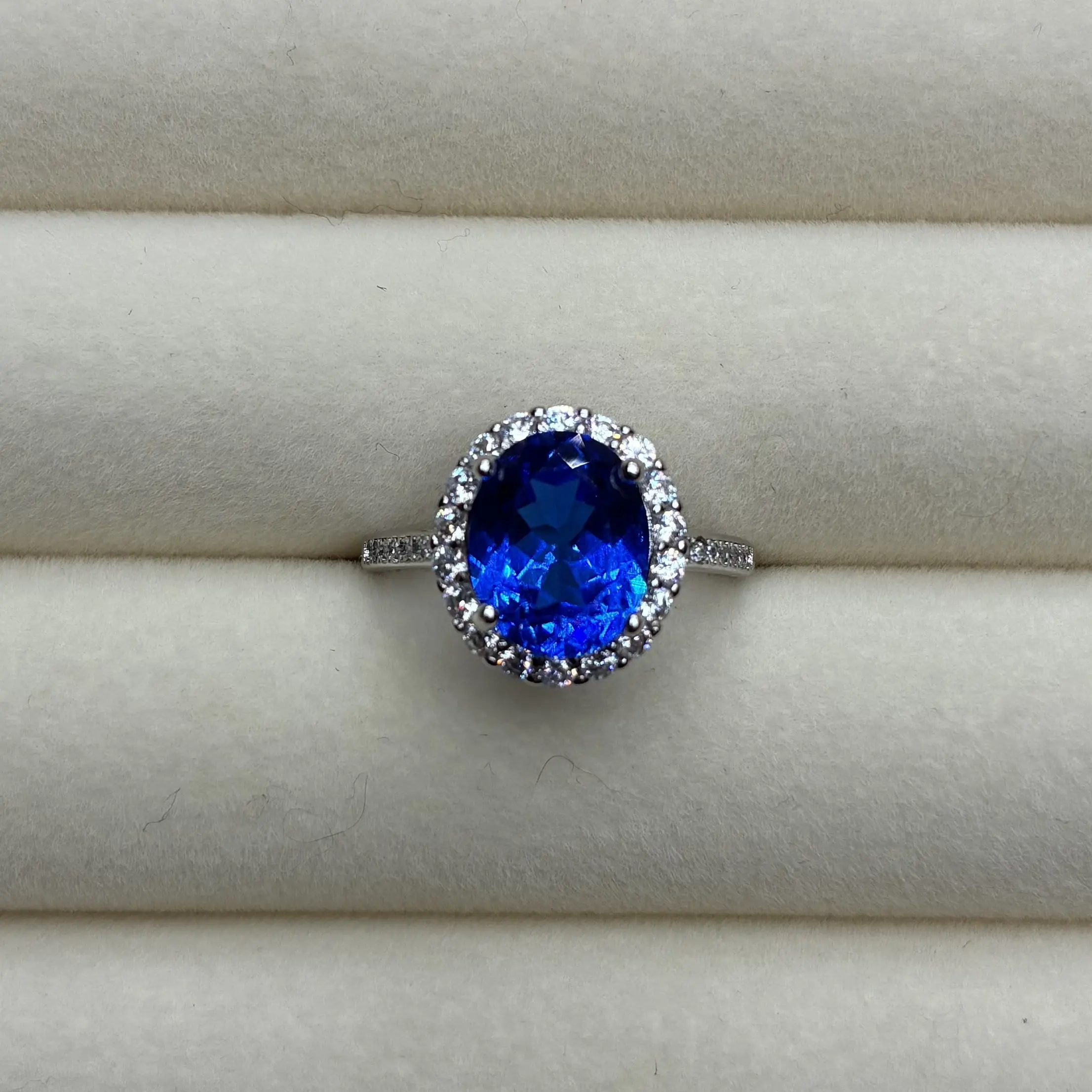 蓝宝石蓝宝石轻奢矢车菊精切开口可调节戒指127