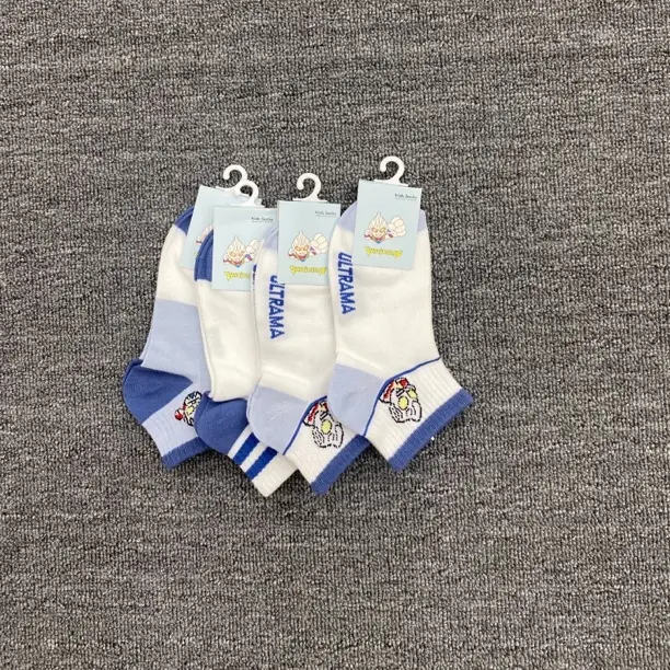 夏季男女童通用薄款透气网眼卡通运动袜子