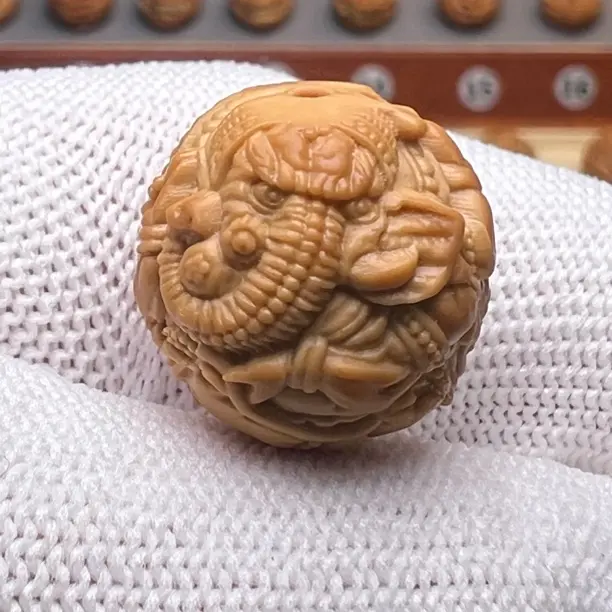 【精工四臂象尊】17 - 18左右猴头核桃雕刻单颗全品有正