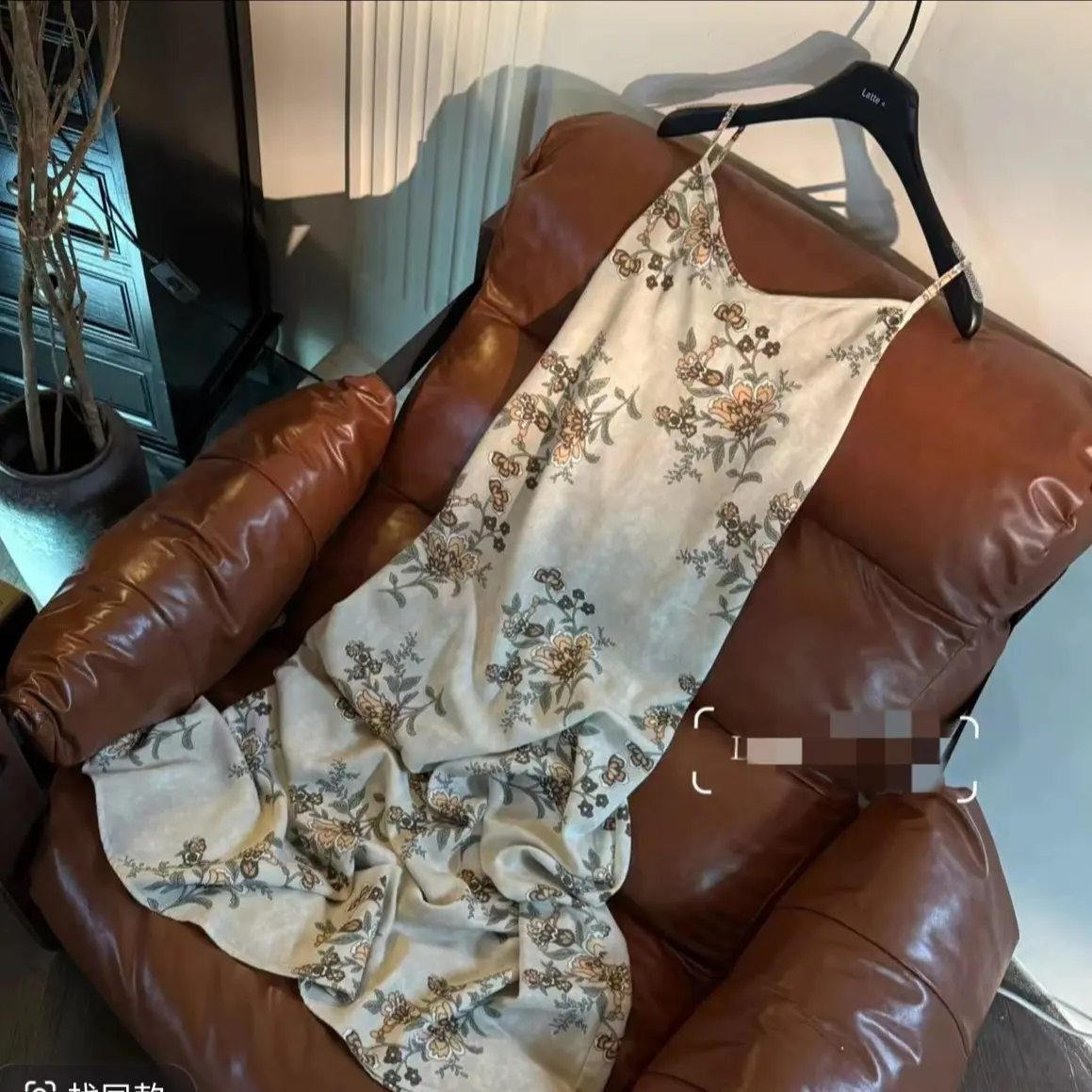 女士上衣短裙，直播间拍，图片非商品图（下单备注）